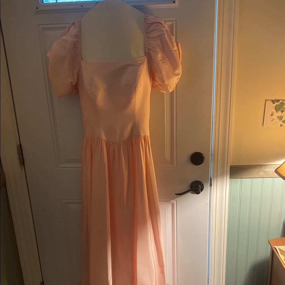 Elegant Peach Puff Sleeve Dress
